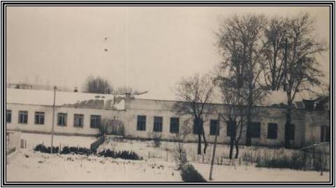 Здание средней школы в 40-80-е годы.jpg