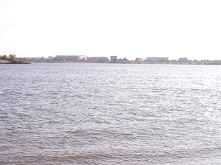 Волга у Астрахани.jpg