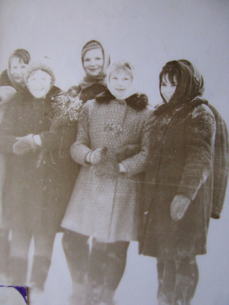 Девчата сомовской школы.JPG