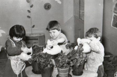 Детский сад средняя группа 1979 год.jpg
