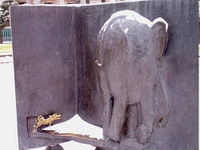 Памятник Слону, герою басни А.И. Крылова.jpg
