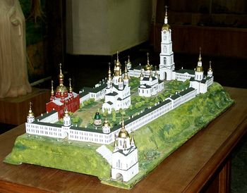 Макет Саровского монастыря