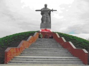 Памятник Герою.jpg