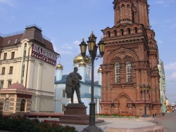 Казань. Памятник Ф. Шаляпина.jpg