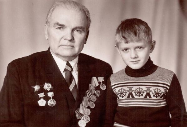 Мой дедушка Насырова Настя .jpg